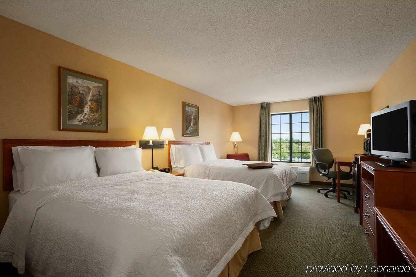 Hampton Inn Kansas City The Legends Room photo
